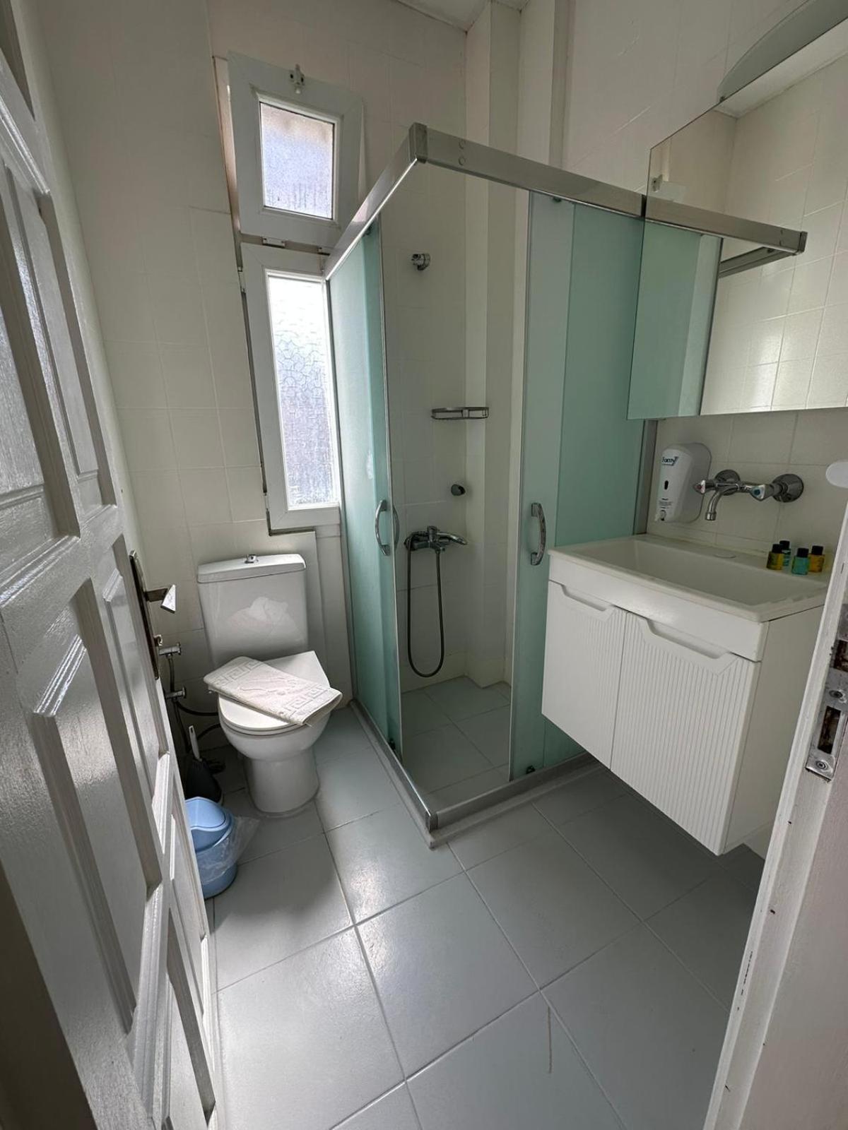 Cicek Apart Hotel Кешме Экстерьер фото
