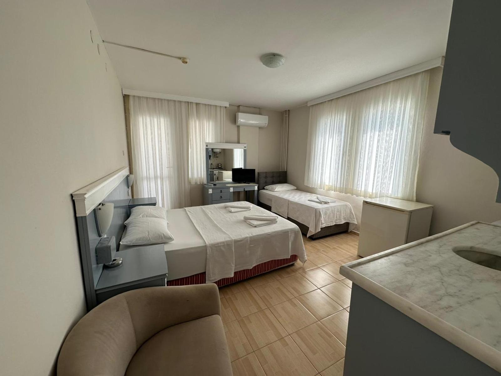 Cicek Apart Hotel Кешме Экстерьер фото